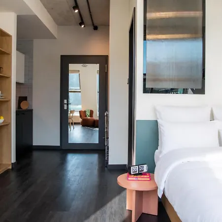 Stayery Center - Alle Mit Klimaanlage Фюрт
